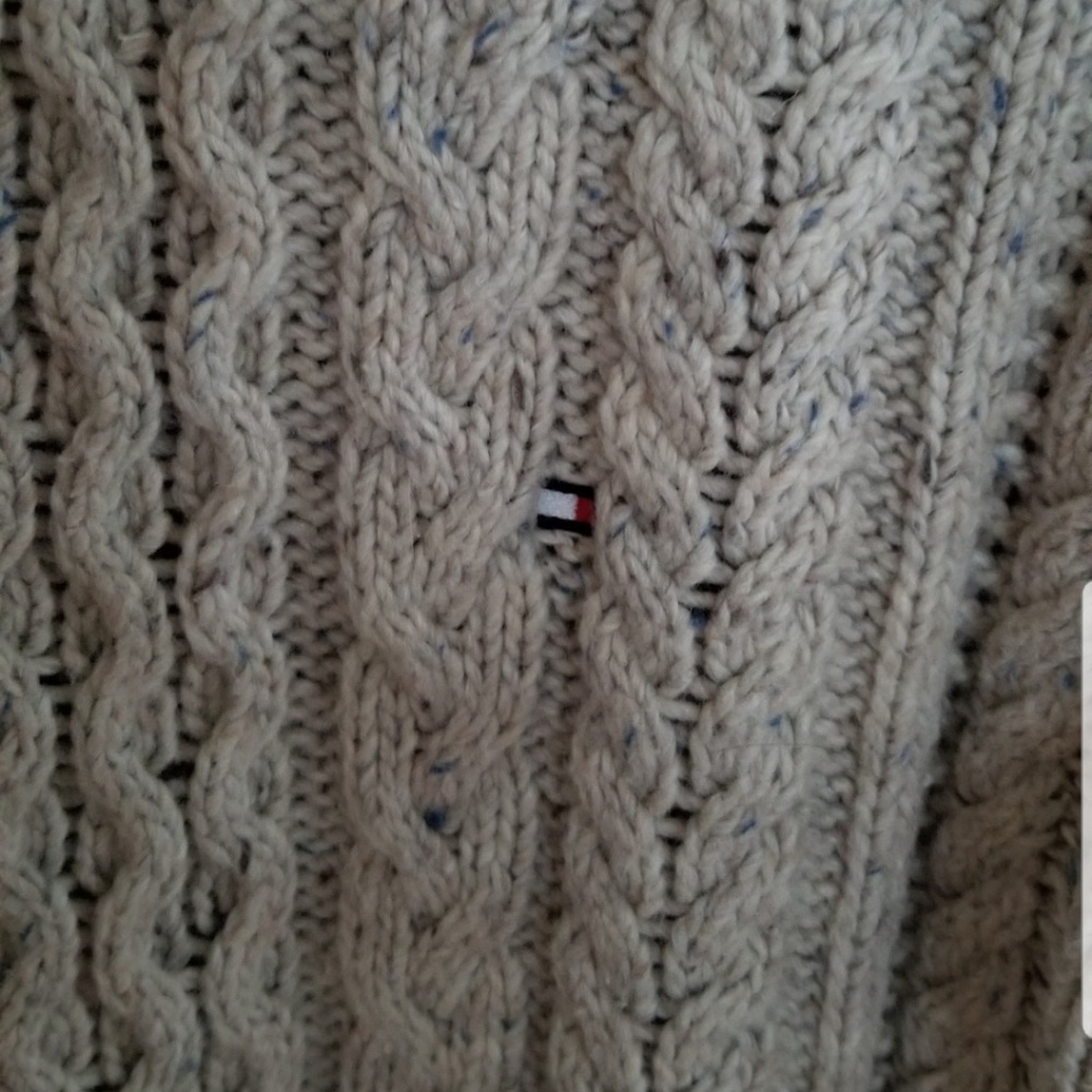 Oversized Cable Knit Tommy Hilfiger Sweater - Picture 3 of 5
